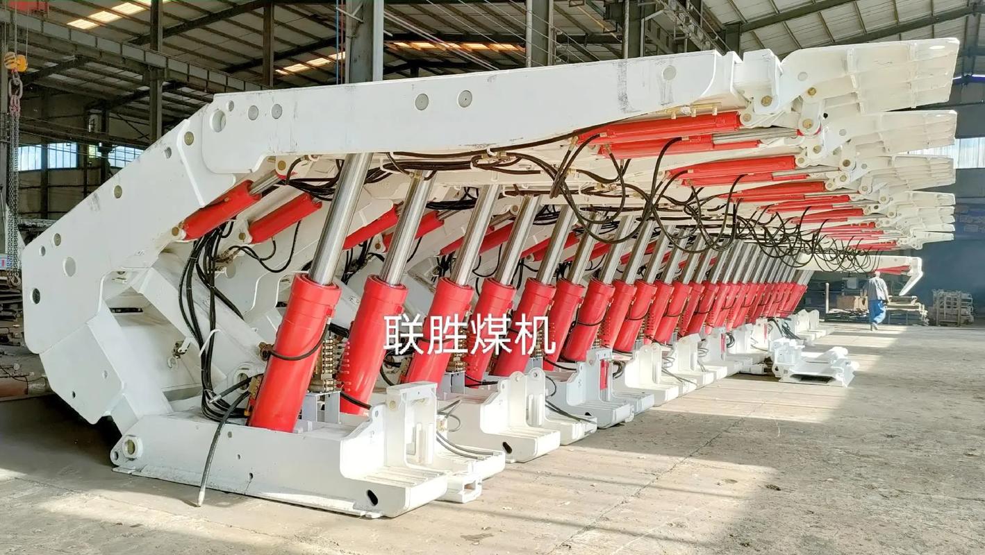 煤矿综采工作面三机配套设备的协同作业解析